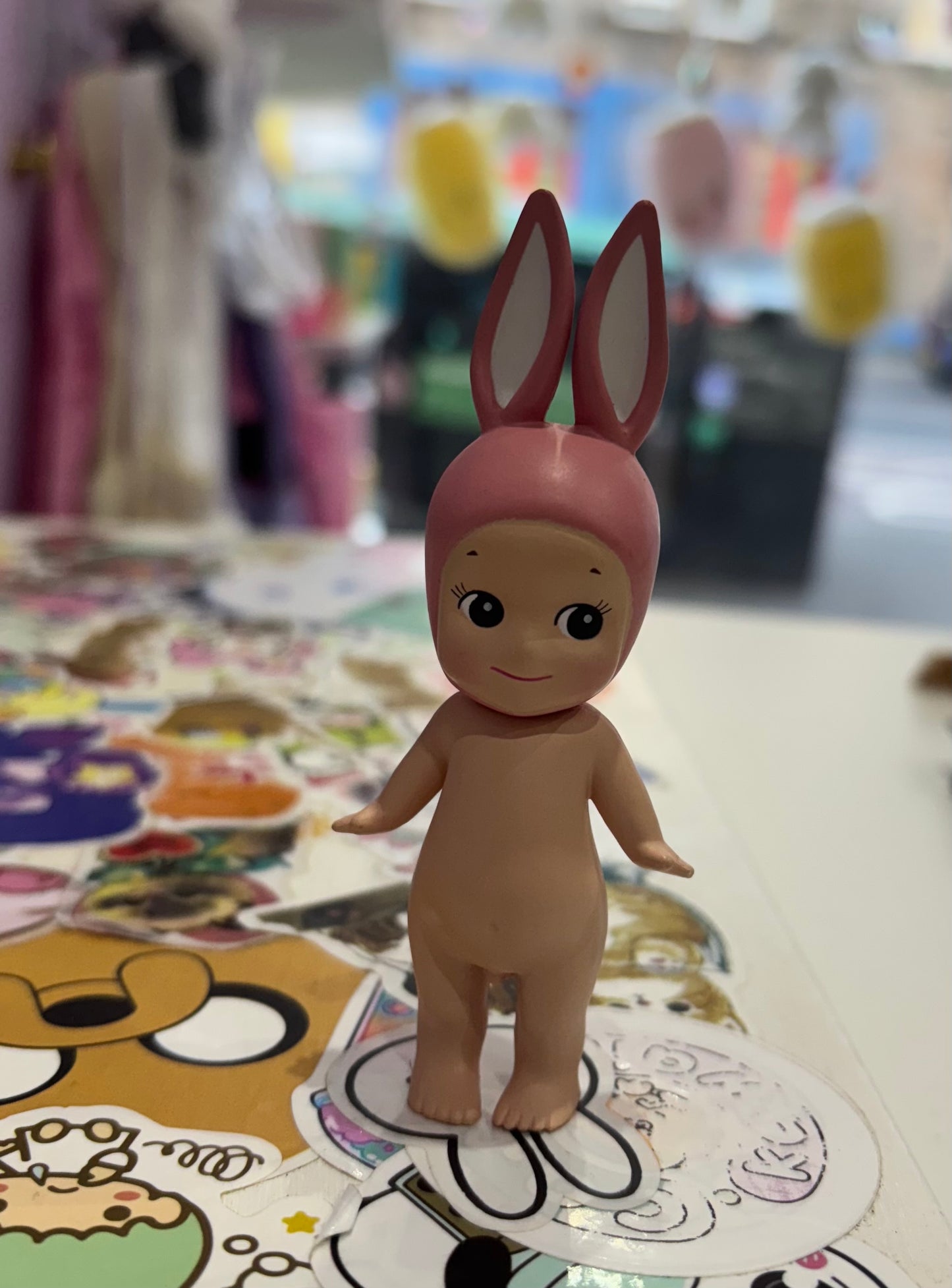 Pink Rabbit Sonny Angel - retired (2011) *no box*