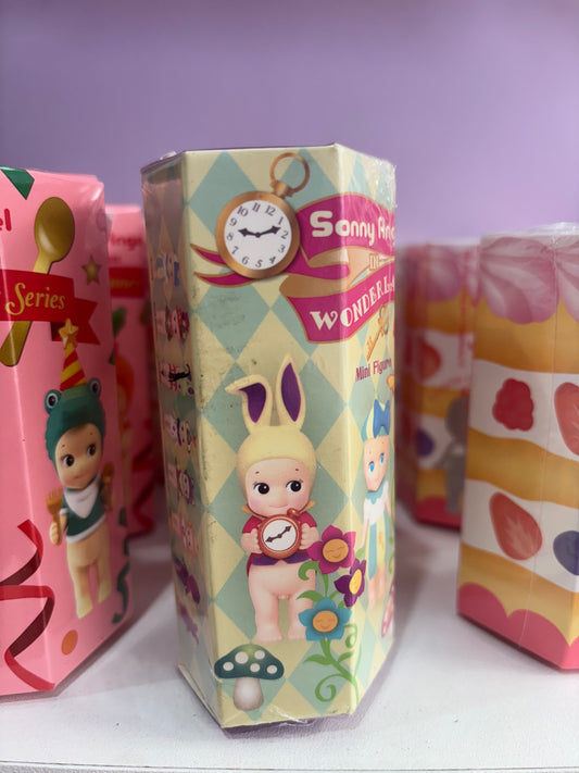 Sonny Angel Alice in Wonderland (2020)- Rabbit *open box, bag is sealed